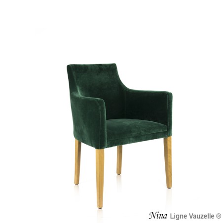 Fauteuil "NINA" avec patins PVC.